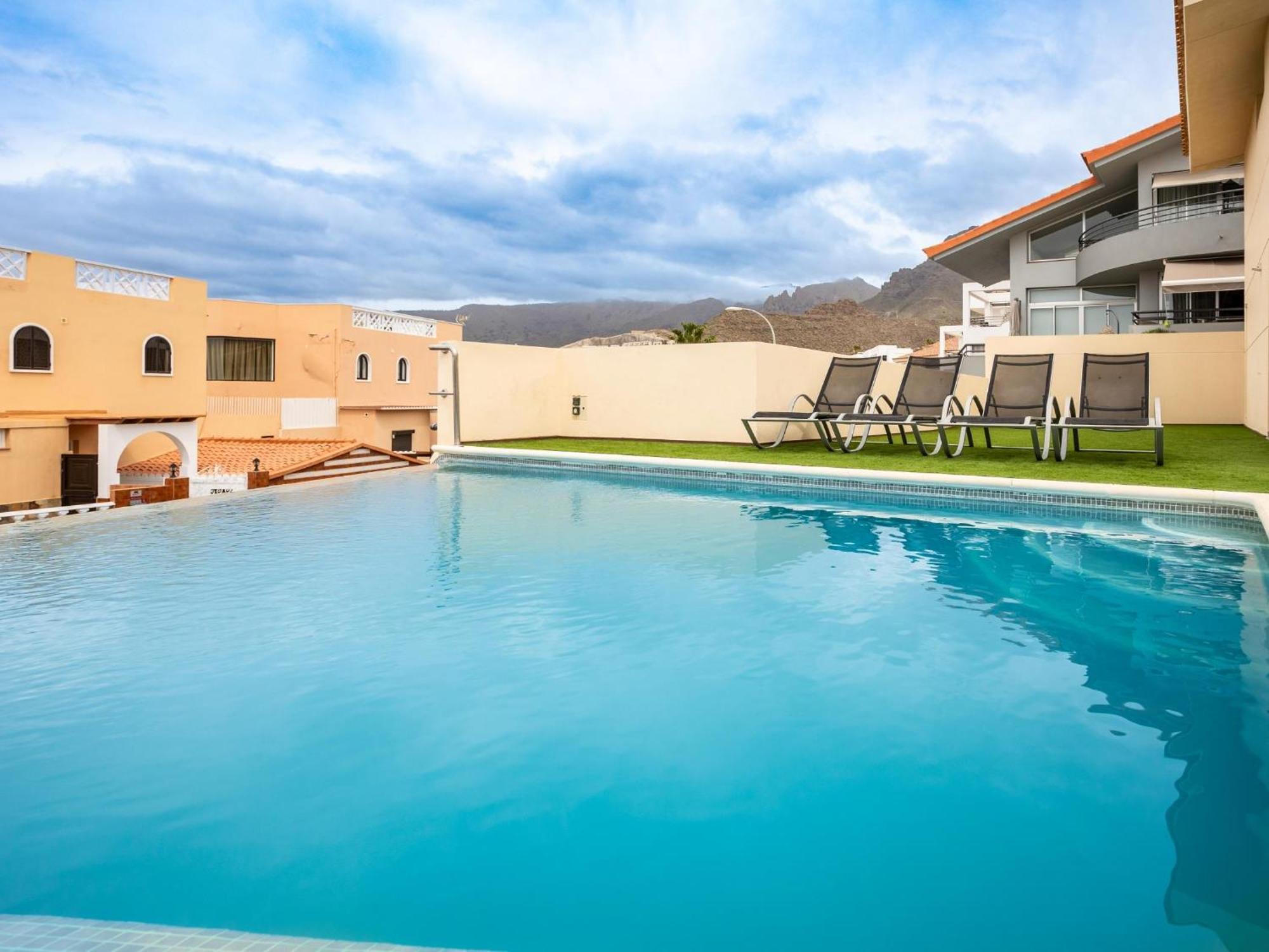 Villa Olbia Charming Dreamview With Jacuzzi Адехе Экстерьер фото